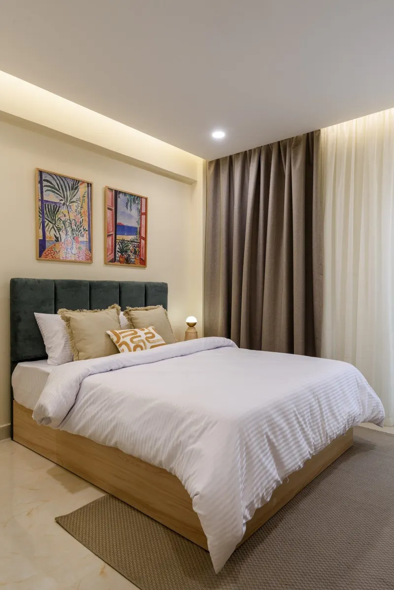 Heliopolis Airport Double Room with Matisse Prints, Lower Floor, photo 6