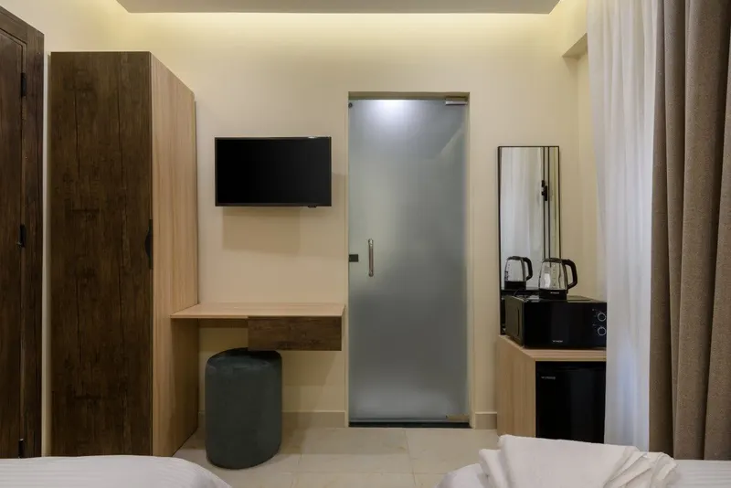Heliopolis Airport Twin Room with Wardrobe, Lower Floor, photo 4