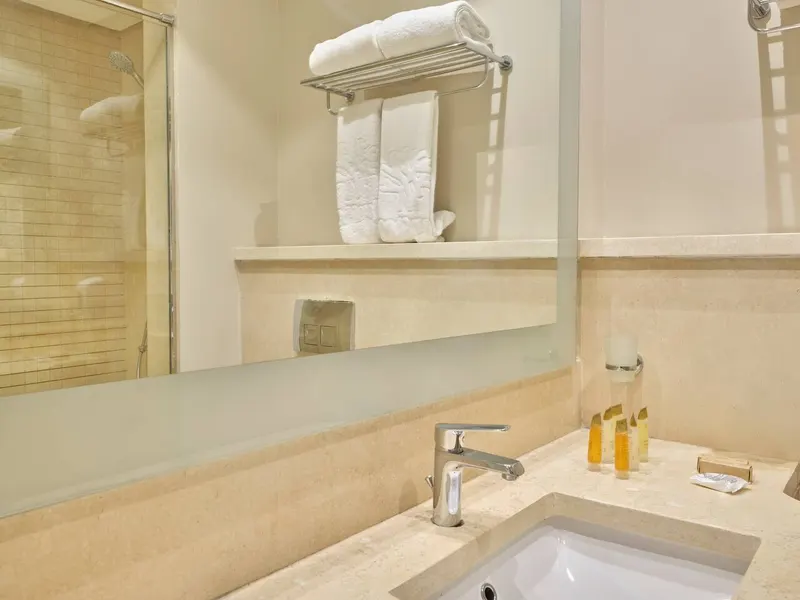 Boutique Two-Bedroom, 120 sqm with Partial Pool View, photo 6