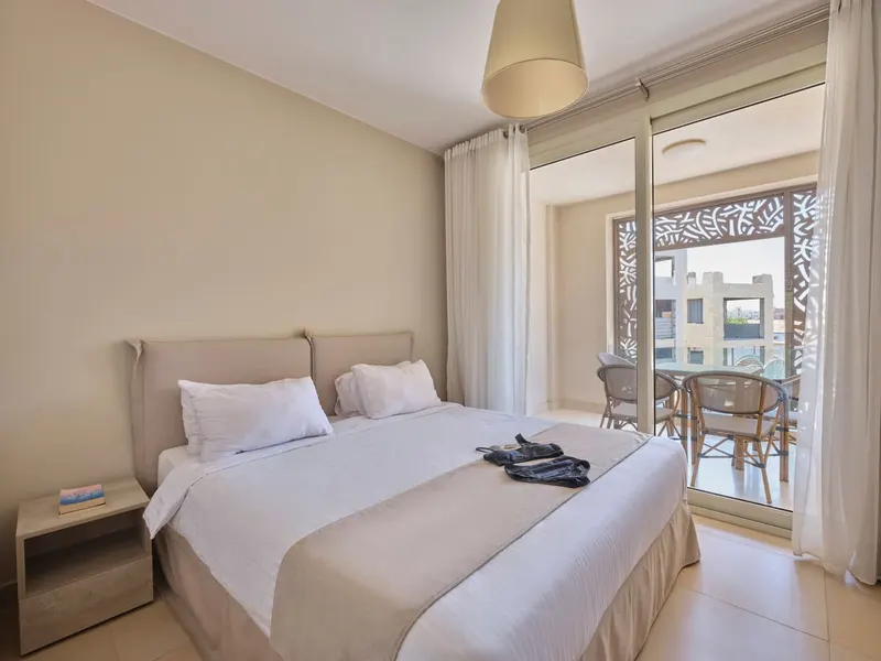 Boutique Two-Bedroom with Partial Pool View, photo 5