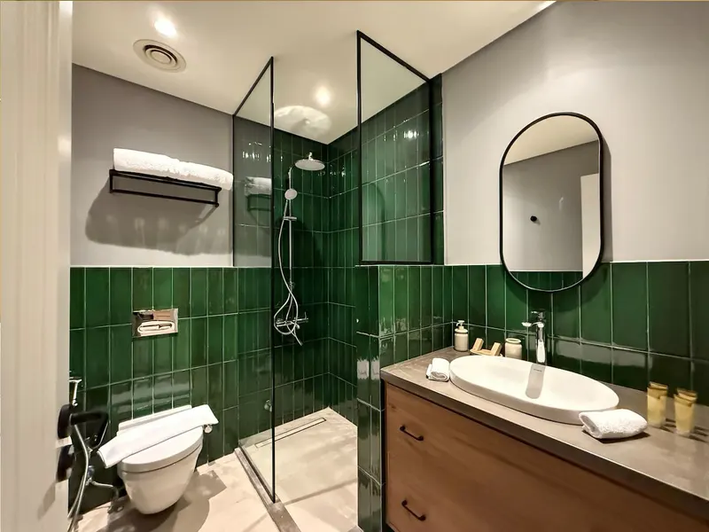 Bright 38 sqm One-Bedroom Overlooking the Pool, photo 4