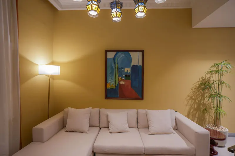Bright One-Bedroom with King Bed and Terrace Access, photo 6