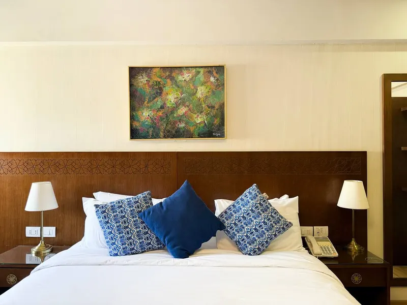 Iconia Large One-Bedroom with King Bed, 75 sqm, photo 7