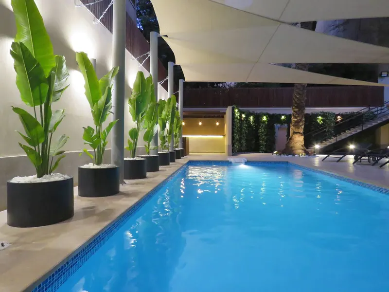Iconia One-Bedroom Apartment, 65 sqm, photo 8