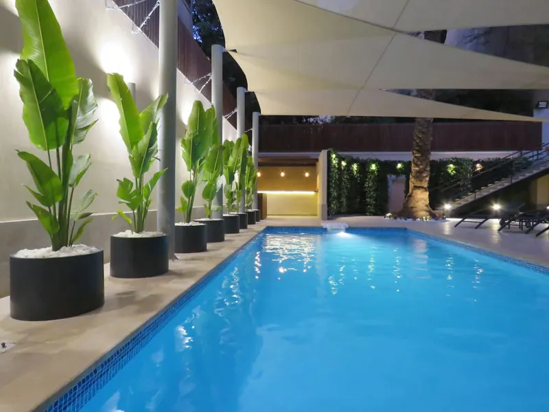 Iconia One-Bedroom with Coffee Maker, 61 sqm, photo 8