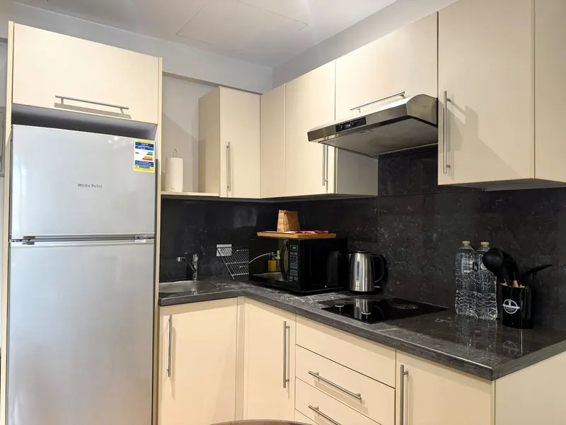 Iconia One-Bedroom with Pool Access, 55 sqm, photo 5