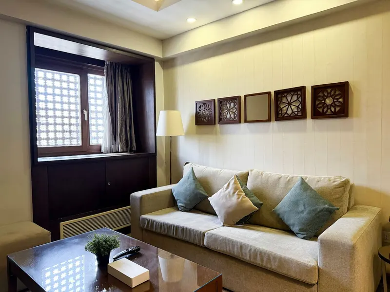 Iconia One-Bedroom with Private Entrance, 55 sqm, photo 4