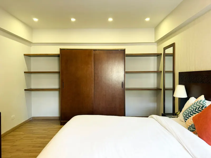 Iconia Renovated One-Bedroom, 75 sqm, photo 6