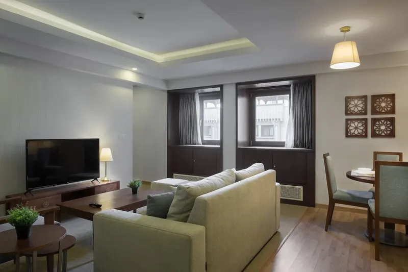 Khan One-Bedroom Apartment, 78 sqm, photo 3