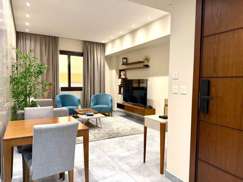 One-Bedroom with Dining for Two and Gym Access, photo 4
