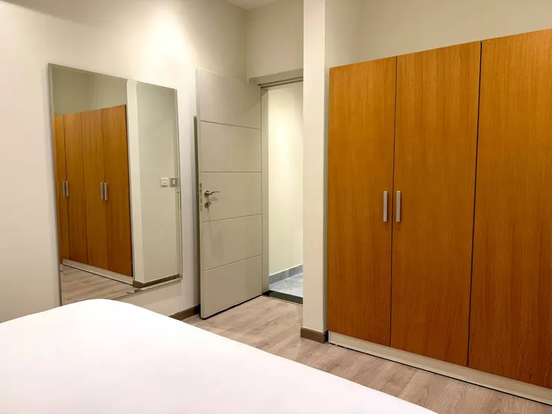 One-Bedroom with Private Balcony and Gym Access, photo 8
