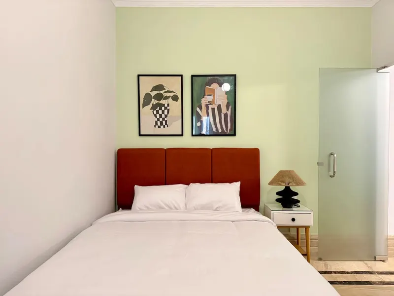 One-Bedroom with Queen Bed, Workspace and Gym Access, photo 4