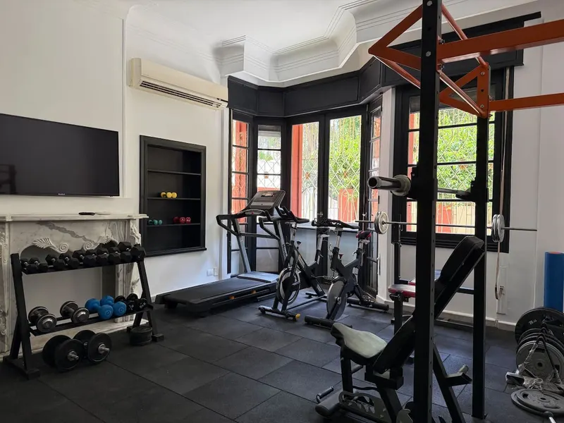 Open-Plan Studio with Kitchenette and Gym Access, photo 3