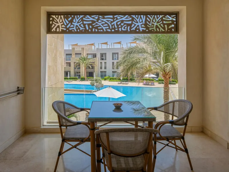 Pool-View Two-Bedroom with Workspace Corner, photo 3