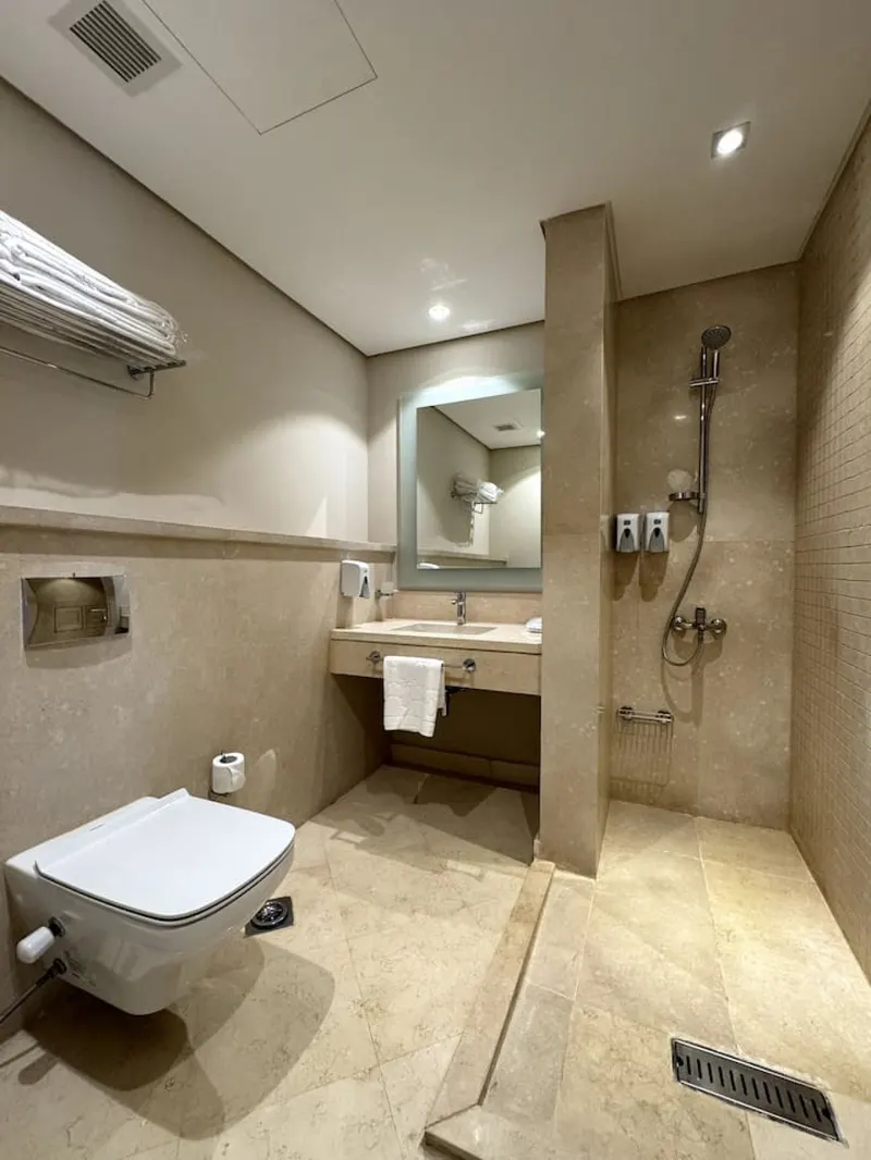 Quiet One-Bedroom Pool View with Garden, photo 3