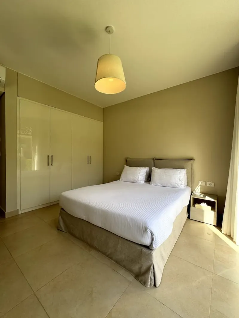 Quiet One-Bedroom Pool View with Garden, photo 4
