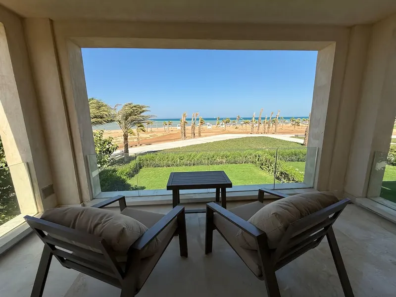 Six-Bedroom Private Villa with Jacuzzi and Rooftop, photo 2