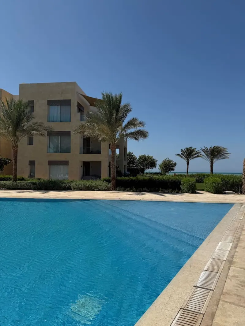 Six-Bedroom Private Villa with Jacuzzi and Rooftop, photo 4