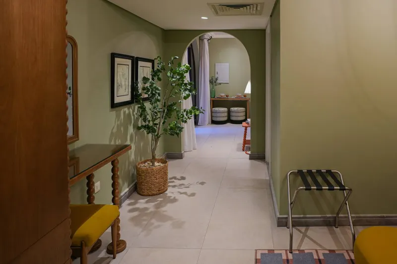 Studio Steps from the Pool with Dining Nook for Two, photo 7