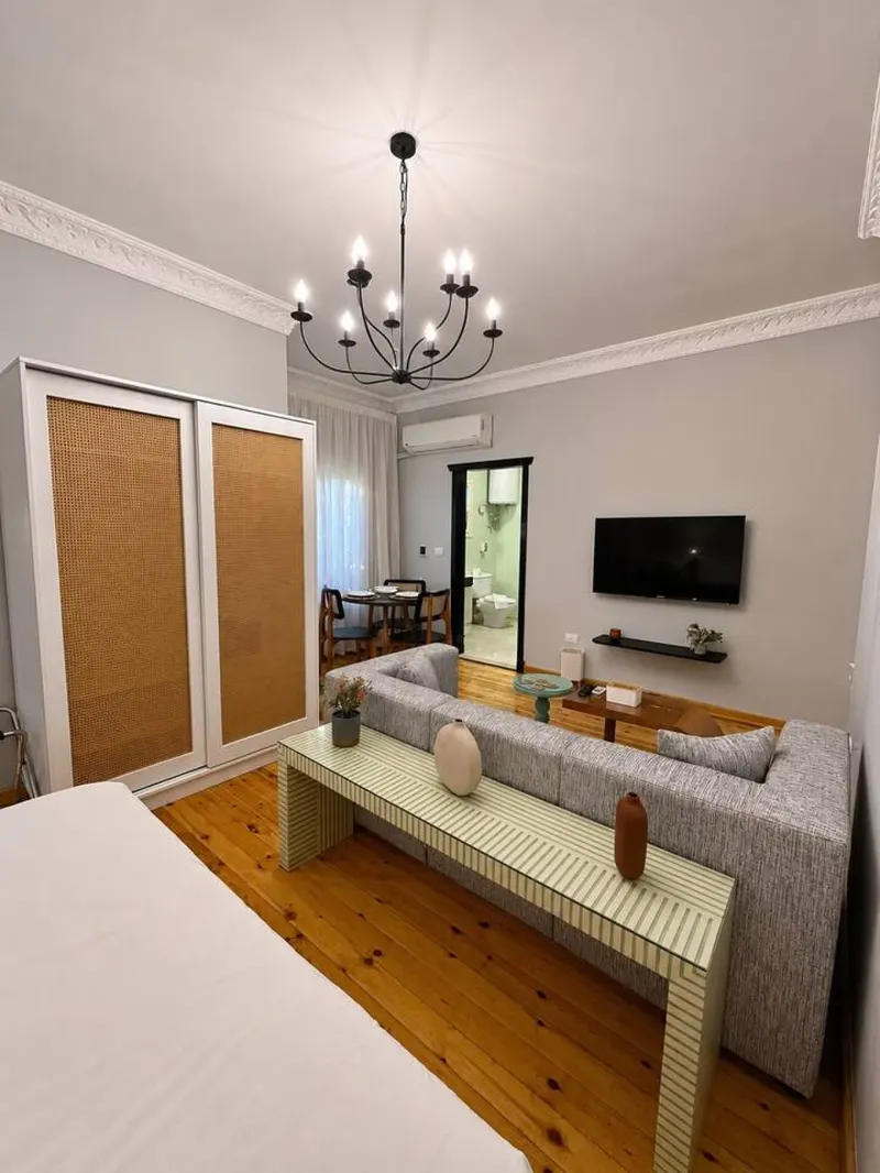 Studio with Dining for Three and Shared Terrace, photo 6