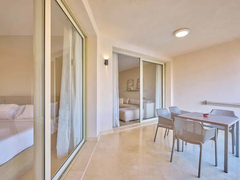 Three-Bedroom Pool View with Internal Roof, Four Beds, photo 6