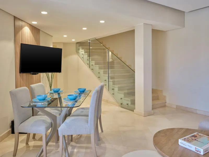 Three-Bedroom Pool View with Private Roof Terrace, photo 5