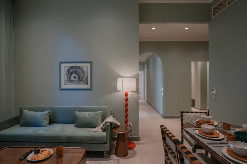 Three-Bedroom with Large Windows and Pool Access, photo 6