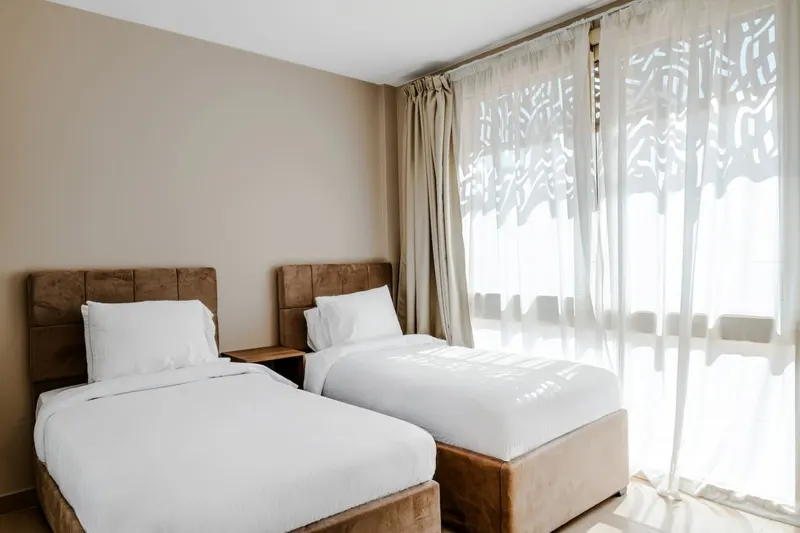 Two-Bedroom Pool View with Rooftop and Laundry, photo 8