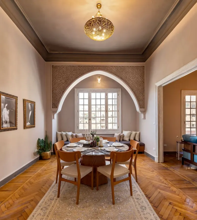 Vintage Three-Bedroom Residence with Street Balcony