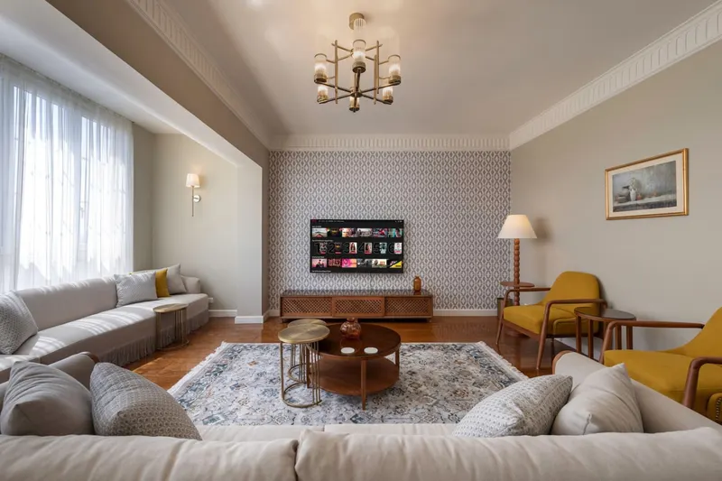 Vintage Three-Bedroom with Nile Views on the Corniche, photo 2