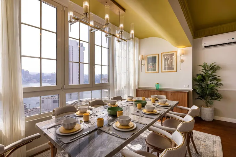 Vintage Three-Bedroom with Nile Views on the Corniche, photo 8