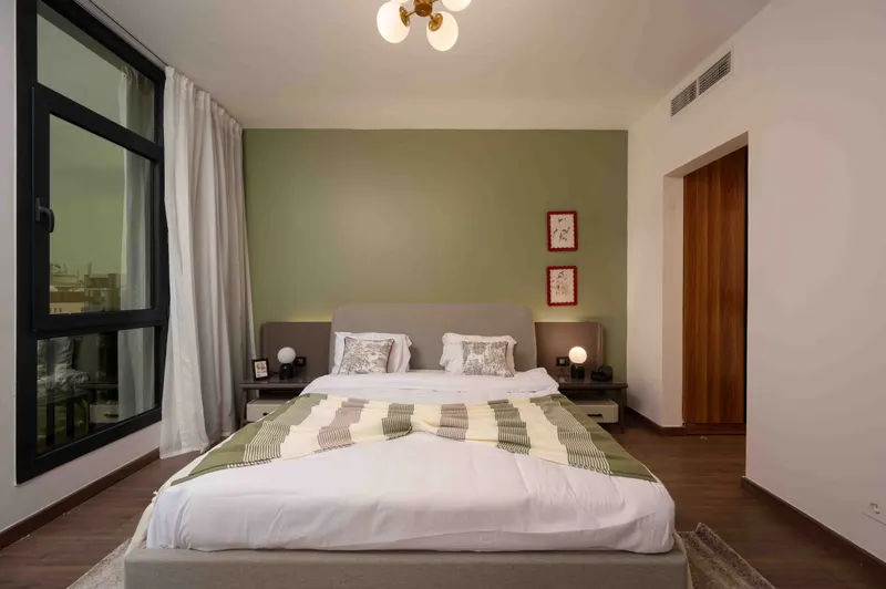 1BR Garden View Aura CFC — photo 3
