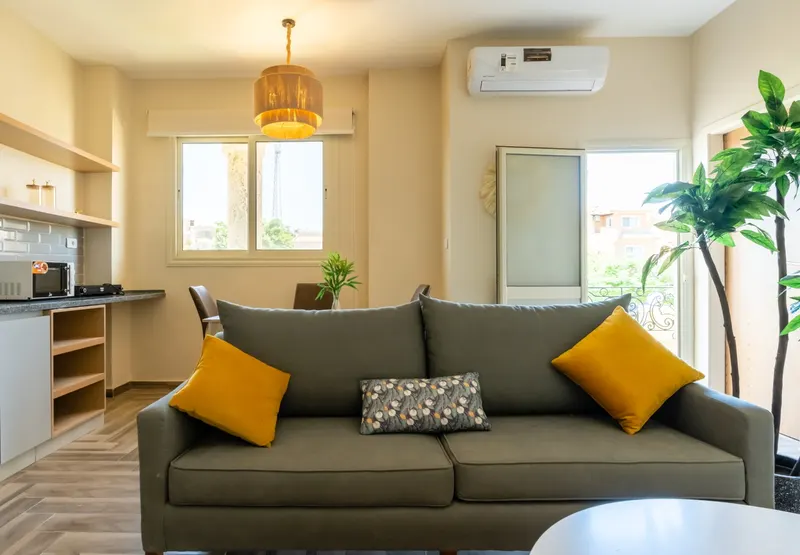 Spacious 1BR Near Arkan Plaza - 10 — photo 2
