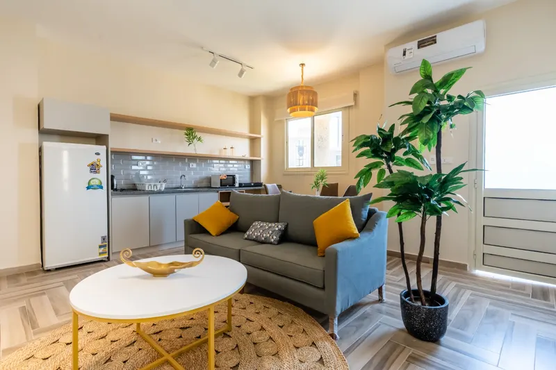 Spacious 1BR Near Arkan Plaza - 10 — photo 3