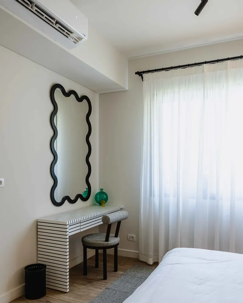 Elegant 2BDR Pool View | Villette — photo 5