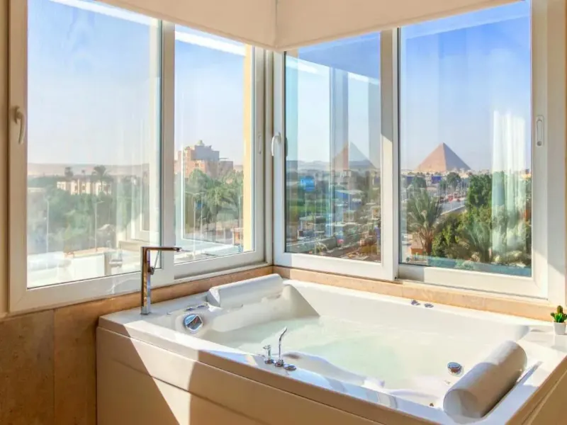 Deluxe Suite with Pyramids View — Mazar Pyramids Hotel, photo 6