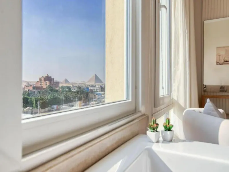 King Suite with Pyramids View — Mazar Pyramids Hotel, photo 5