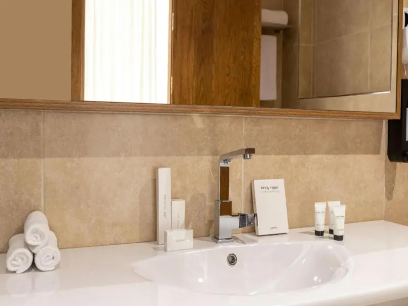 King Suite with Pyramids View — Mazar Pyramids Hotel, photo 8