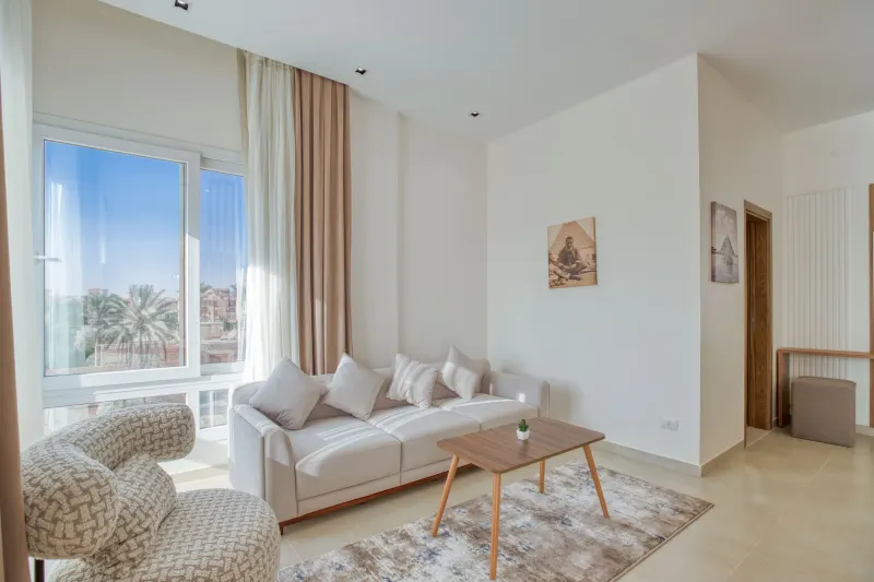 Queen Suite with Pyramids View — Mazar Pyramids Hotel, photo 7