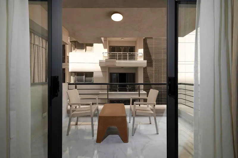 Modern 2-Bedroom Apartment at Il Cazar, Heliopolis, photo 8