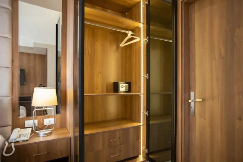 Executive Suite with Pyramids View and Jacuzzi — Nozol Pyramids Hotel & Spa, photo 4