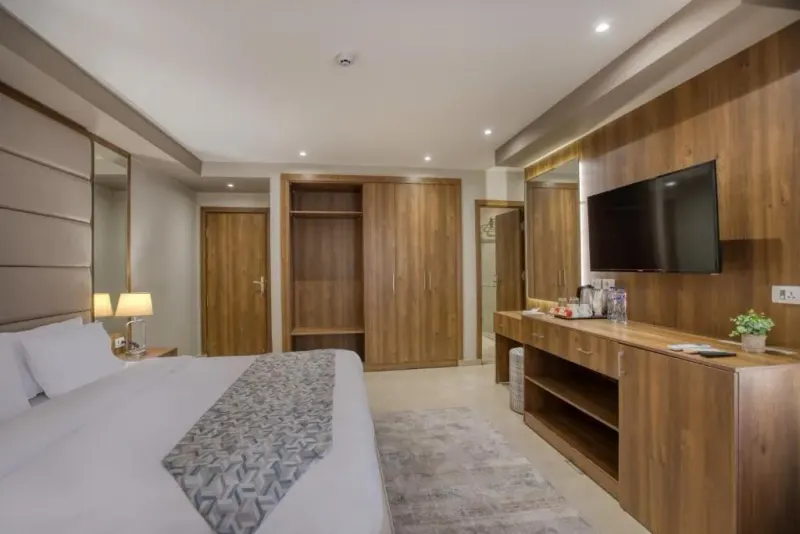 King Room with Balcony — Nozol Pyramids Hotel & Spa, photo 6