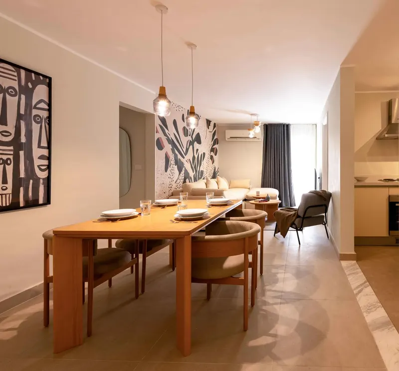 October City | 2BR Apartment with Shared Pool, photo 3