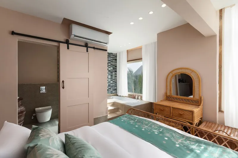 Ancient Bohemian Khan — 6-Bedroom, Pyramids View, photo 6