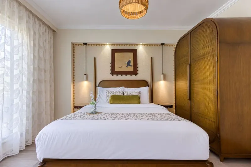 The Golden Era — 3-Bedroom, Highland Park, photo 4