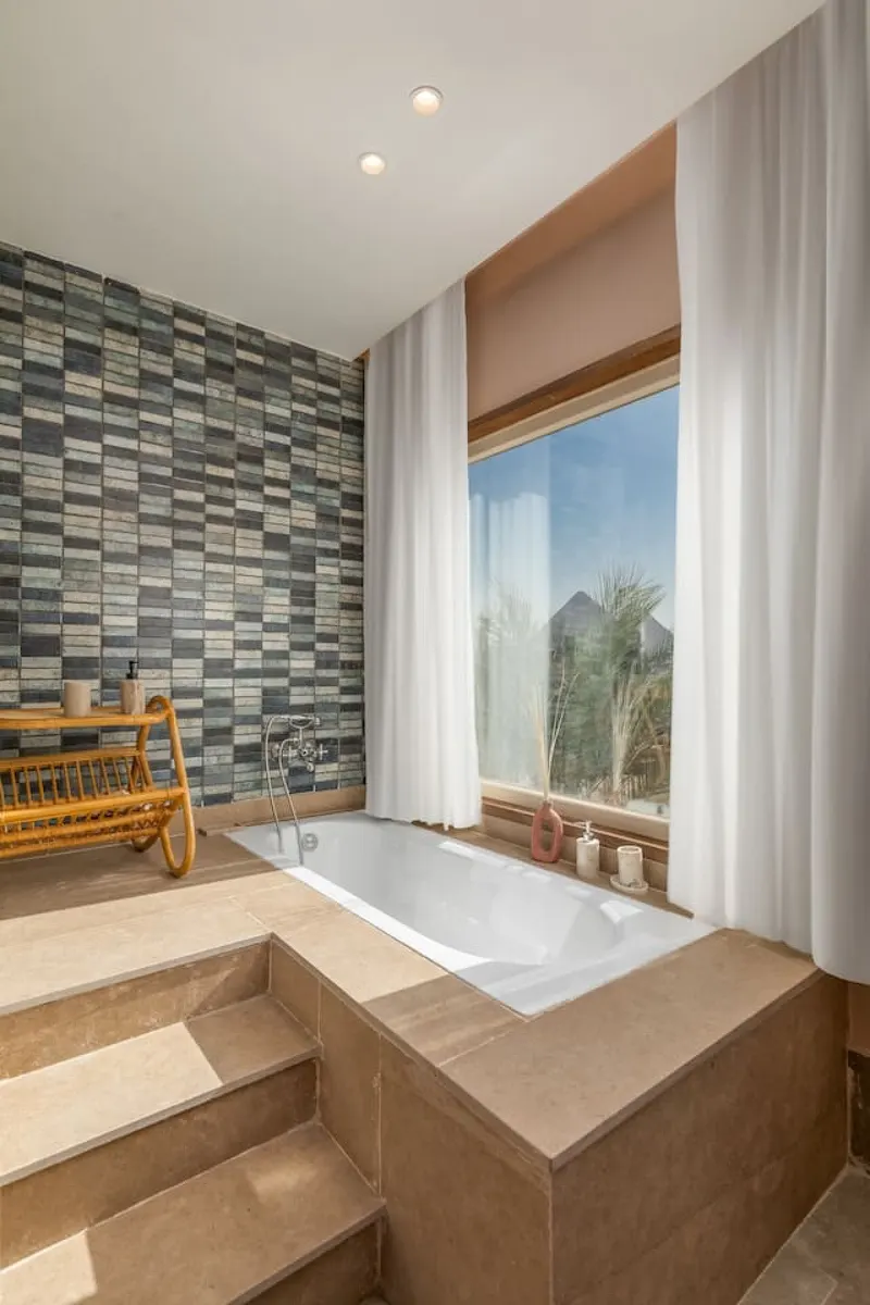 Minimal Ancient Khan — 1-Bedroom, Pyramids View, photo 8