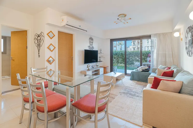 Serviced 1BDR Aprt At Marassi — photo 4