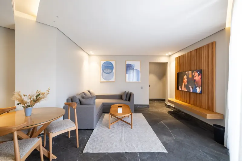1-Bedroom Apart with Sofa Bed in Silver Palm SF