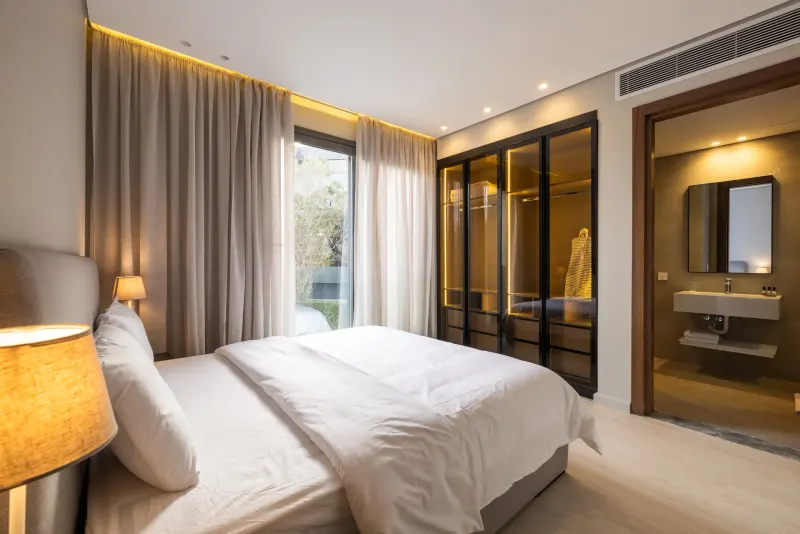 3-Bedroom Apart with Garden Views & Balcony FF