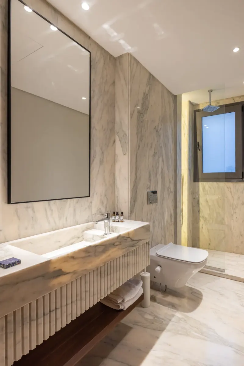 3-Bedroom Apart with Garden Views & Pool Access GF, photo 7